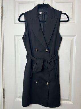 Zara Sleeveless Double-Breasted Black Dress with Gold Buttons